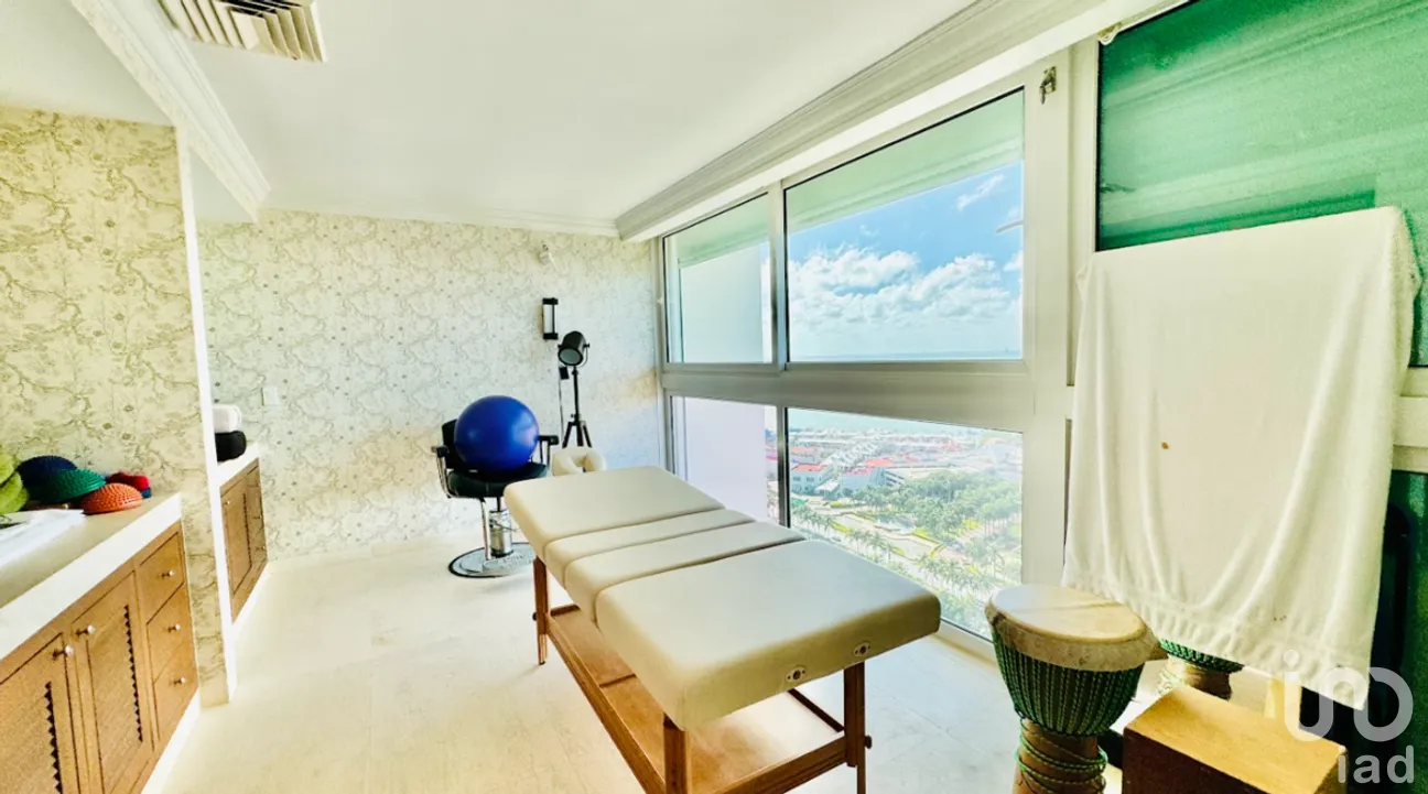 Departamento en Venta en Zona Hotelera, Benito Juárez, Quintana Roo | NEX-278104 | iad México | Foto 4 de 16