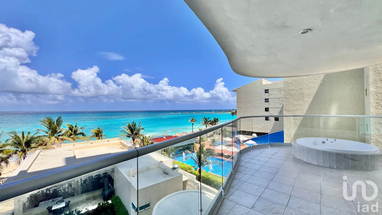 Departamento en Venta en Zona Hotelera, Benito Juárez, Quintana Roo | NEX-278118 | iad México | Foto 3 de 16