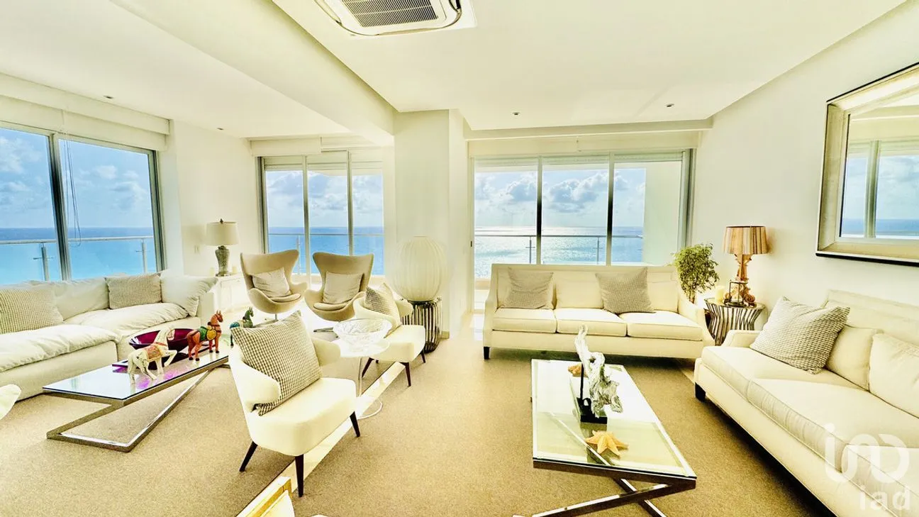 Departamento en Venta en Zona Hotelera, Benito Juárez, Quintana Roo | NEX-278136 | iad México | Foto 3 de 25