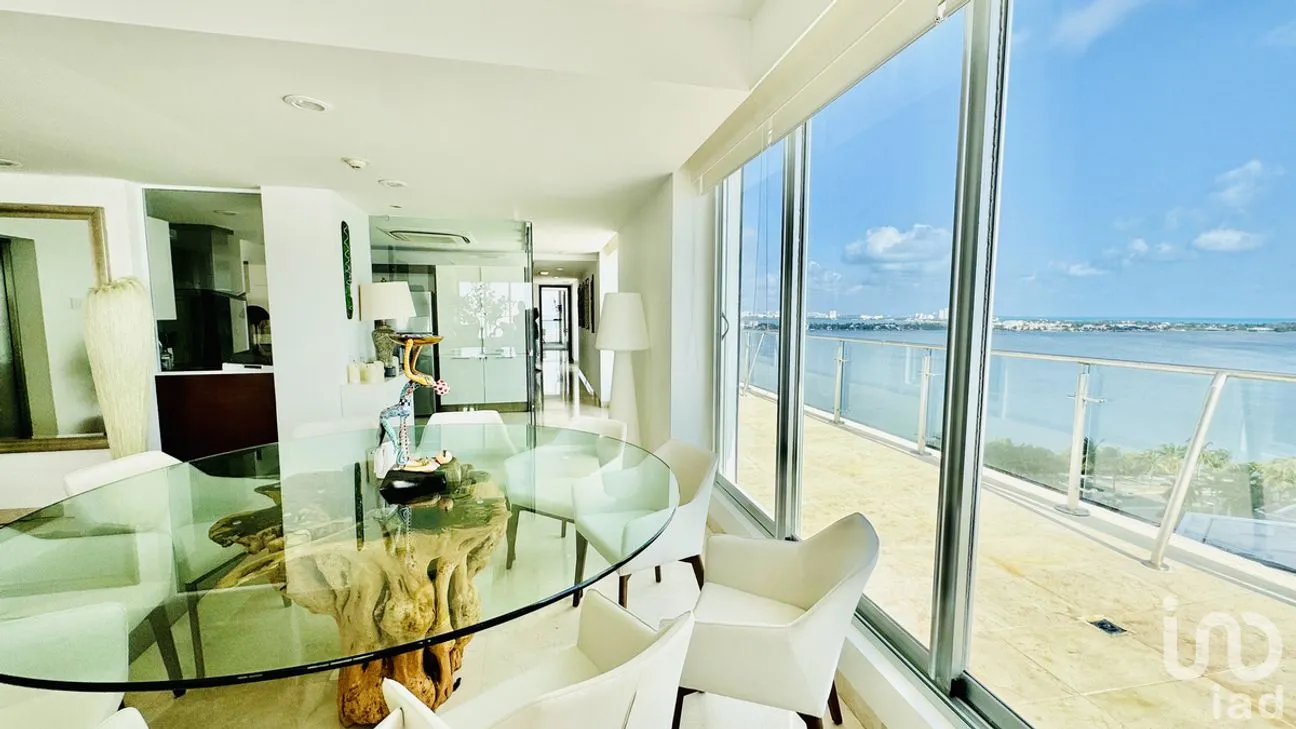 Departamento en Venta en Zona Hotelera, Benito Juárez, Quintana Roo | NEX-278136 | iad México | Foto 4 de 25