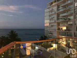 NEX-285077 - Departamento en Venta, con 3 recamaras, con 3 baños, con 227.89 m2 de construcción.