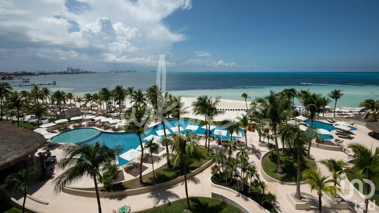 Departamento en Venta en Zona Hotelera, Benito Juárez, Quintana Roo | NEX-288771 | iad México | Foto 3 de 8