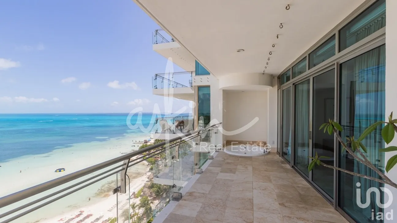 Departamento en Venta en Zona Hotelera, Benito Juárez, Quintana Roo | NEX-288772 | iad México | Foto 1 de 11