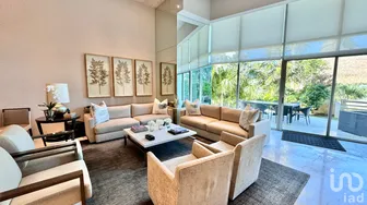 NEX-289385 - Departamento en Venta, con 4 recamaras, con 4 baños, con 608 m2 de construcción.