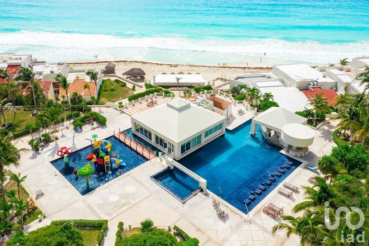 Departamento en Venta en Zona Hotelera, Benito Juárez, Quintana Roo | NEX-293136 | iad México | Foto 1 de 16