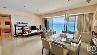 NEX-295326 - Departamento en Venta, con 4 recamaras, con 4 baños, con 262 m2 de construcción.
