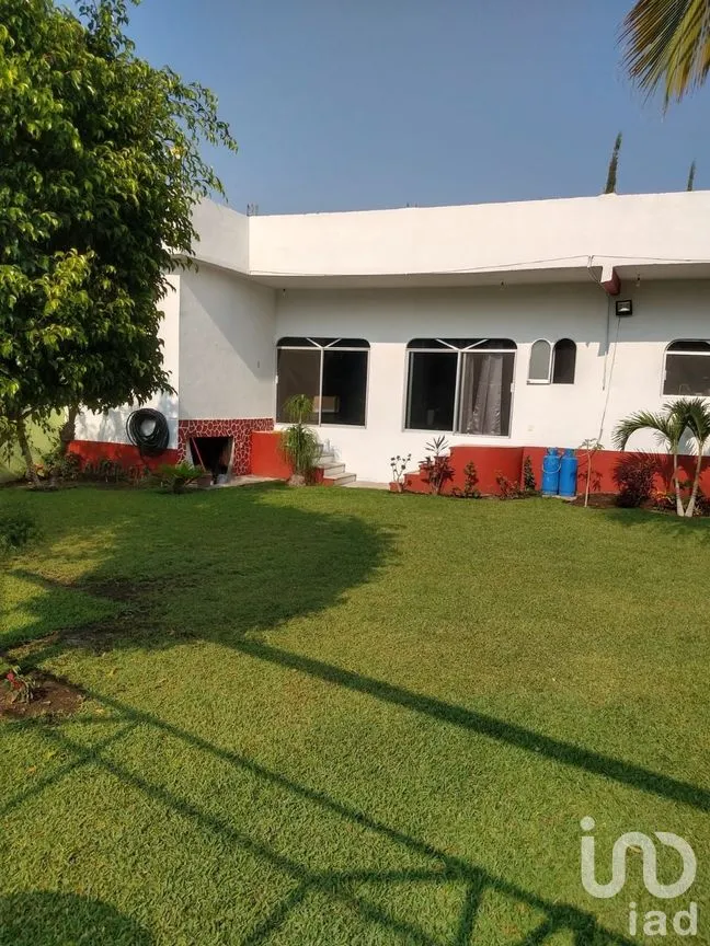 Casa en Venta en Tetecalita, Emiliano Zapata, Morelos | NEX-266676 | iad México | Foto 8 de 42
