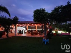 NEX-266676 - Casa en Venta, con 4 recamaras, con 5 baños, con 350 m2 de construcción en Tetecalita, CP 62768, Morelos.