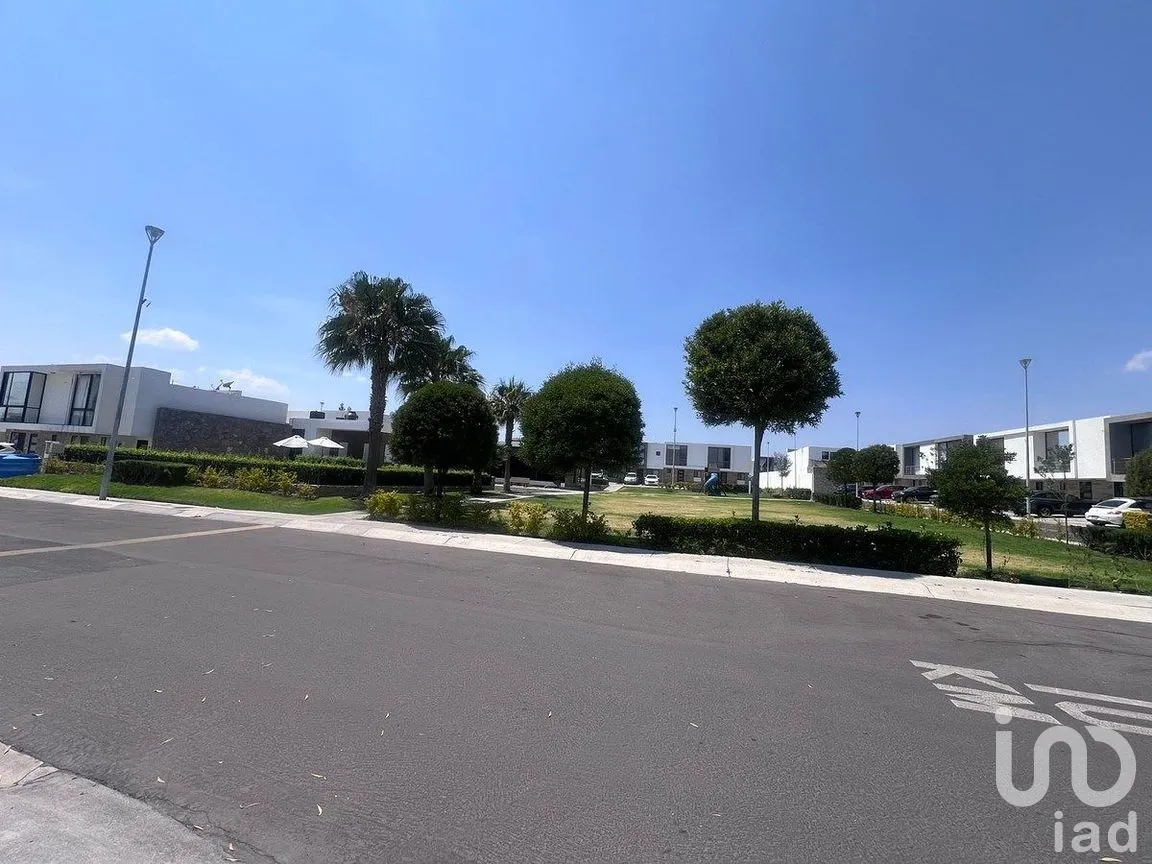 Casa en Venta en Residencial el Refugio, Querétaro, Querétaro | NEX-294699 | iad México | Foto 3 de 30