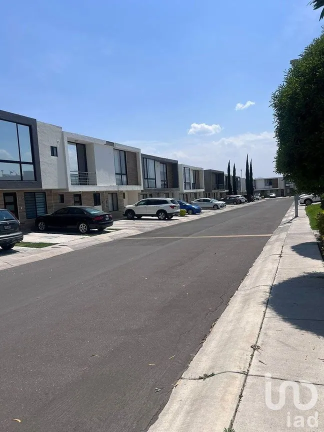 Casa en Venta en Residencial el Refugio, Querétaro, Querétaro | NEX-294699 | iad México | Foto 1 de 30