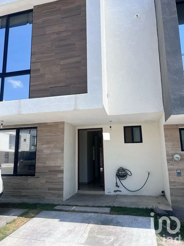 Casa en Renta en Residencial el Refugio, Querétaro, Querétaro | NEX-294700 | iad México | Foto 4 de 30