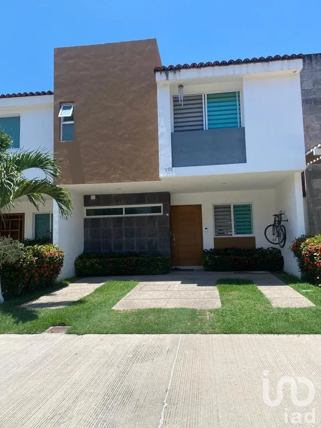 Casa en Renta en Residencial Fluvial Vallarta, Puerto Vallarta, Jalisco | NEX-231778 | iad México | Foto 3 de 14