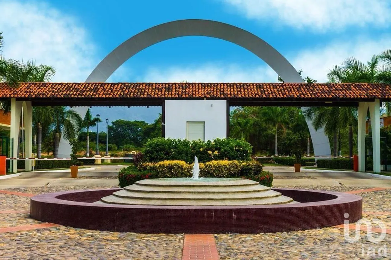 Casa en Renta en Residencial Fluvial Vallarta, Puerto Vallarta, Jalisco | NEX-231778 | iad México | Foto 1 de 14