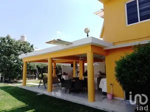 NEX-200701 - Casa en Venta, con 5 recamaras, con 5 baños, con 285 m2 de construcción en Paraíso Tlahuica, CP 62715, Morelos.