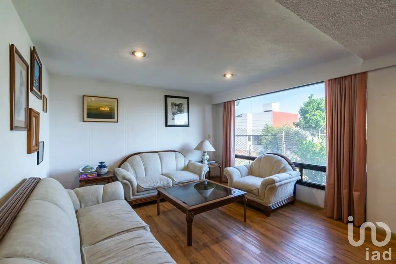 Casa en Venta en Parques de la Herradura, Huixquilucan, Estado de México | NEX-281912 | iad México | Foto 3 de 18