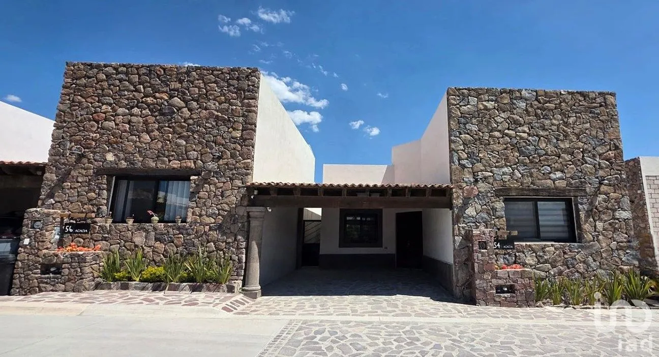 Casa en Renta en Villas de San Miguel, San Miguel de Allende, Guanajuato | NEX-292305 | iad México | Foto 1 de 25