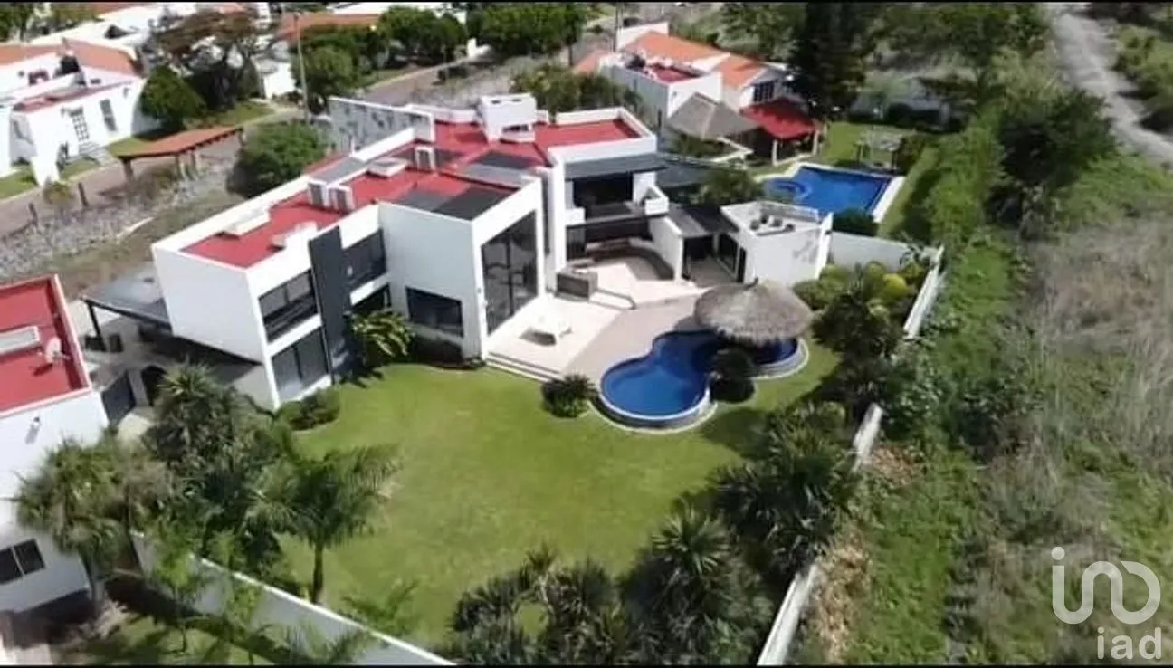 Casa en Venta en Colinas de Santa Fe, Xochitepec, Morelos | NEX-293156 | iad México | Foto 2 de 12