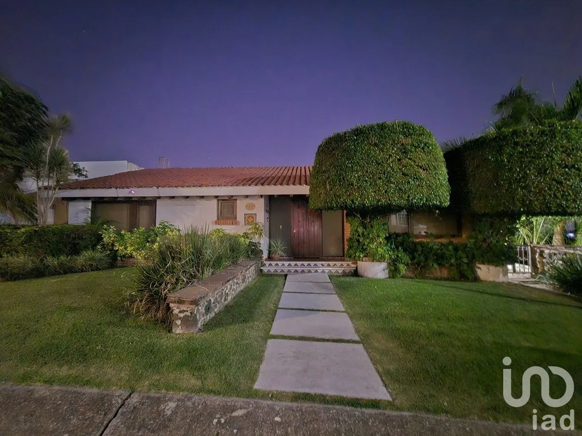 Casa en Renta en Lomas de Cocoyoc, Atlatlahucan, Morelos | NEX-294038 | iad México | Foto 1 de 40