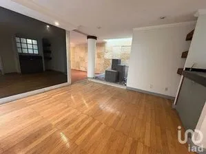 NEX-296966 - Casa en Venta, con 3 recamaras, con 4 baños, con 548 m2 de construcción.