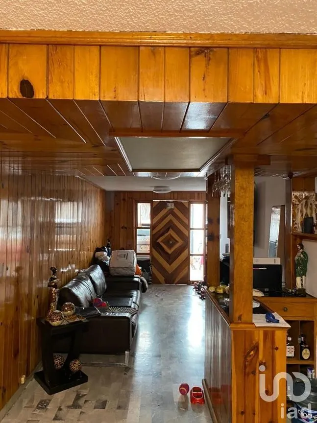 Casa en Venta en Los Reyes Ixtacala 1ra. Sección, Tlalnepantla de Baz, Estado De México | NEX-232261 | iad México | Foto 3 de 16