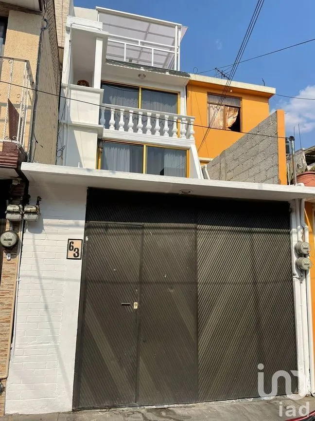 Casa en Venta en Los Reyes Ixtacala 1ra. Sección, Tlalnepantla de Baz, Estado De México | NEX-232261 | iad México | Foto 1 de 16