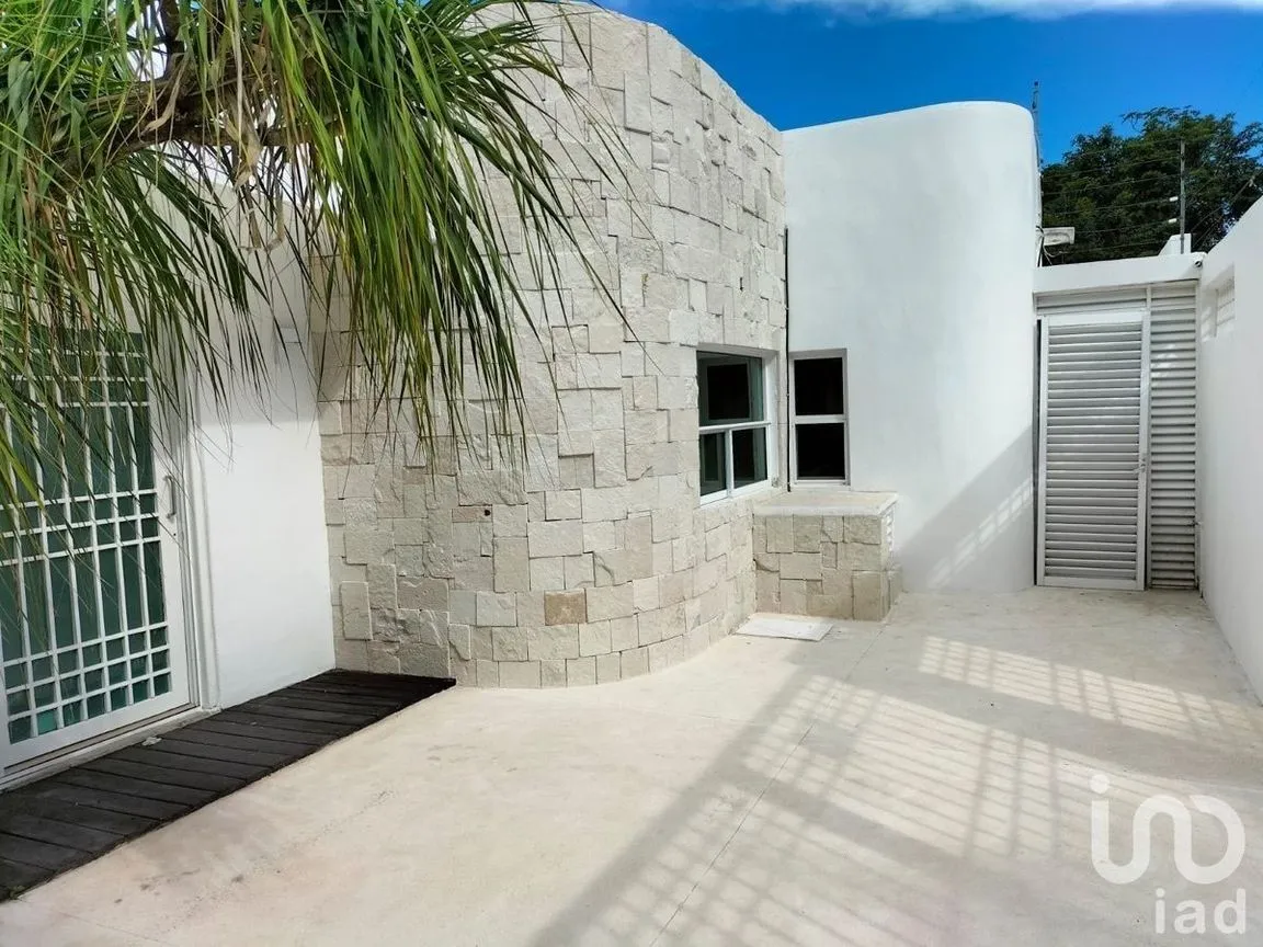 Casa en Venta en Playa del Carmen, Solidaridad, Quintana Roo | NEX-232270 | iad México | Foto 1 de 29