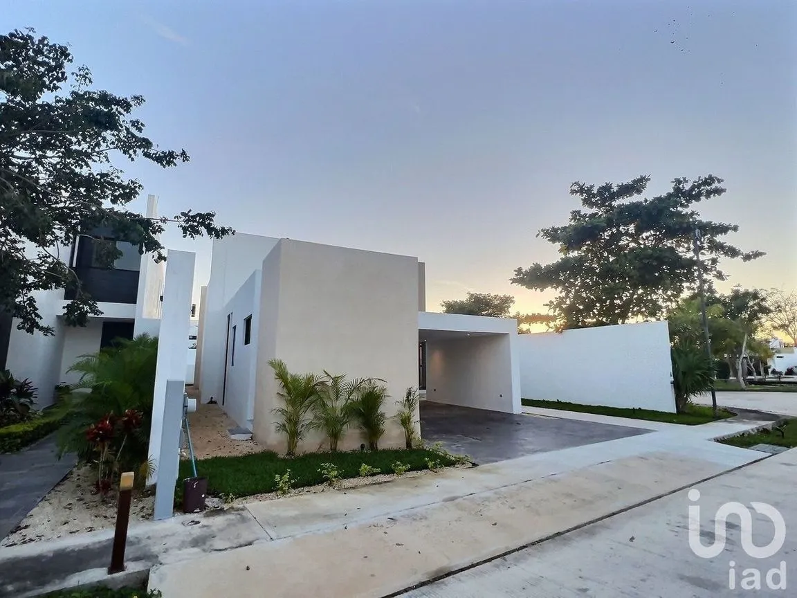 Casa en Venta en Cholul, Mérida, Yucatán | NEX-232304 | iad México | Foto 1 de 26
