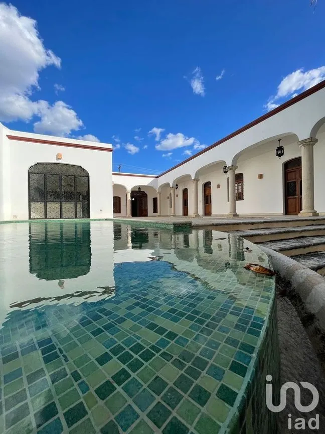 Casa en Venta en Mérida Centro, Mérida, Yucatán | NEX-232308 | iad México | Foto 1 de 37