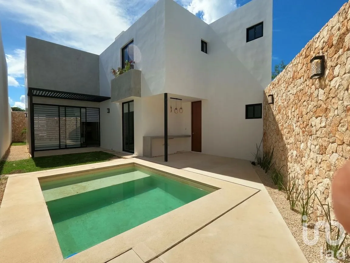 Casa en Venta en San Pedro Cholul, Mérida, Yucatán | NEX-232329 | iad México | Foto 1 de 15