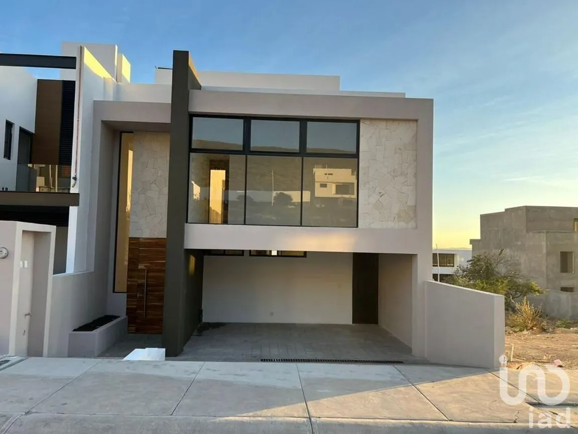 Casa en Venta en Residencial el Refugio, Querétaro, Querétaro | NEX-232431 | iad México | Foto 1 de 34