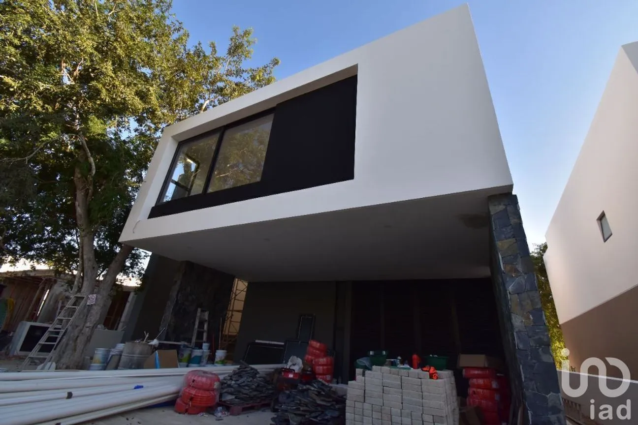Casa en Venta en Yucatán Country Club, Mérida, Yucatán | NEX-232440 | iad México | Foto 1 de 35