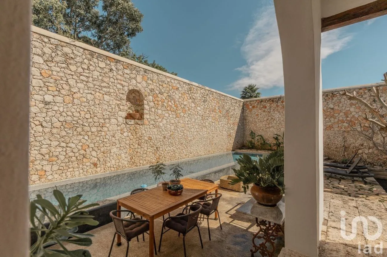 Casa en Venta en Mérida Centro, Mérida, Yucatán | NEX-232453 | iad México | Foto 1 de 45