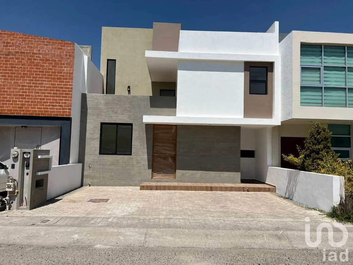 Casa en Venta en El Mirador, Querétaro, Querétaro | NEX-232478 | iad México | Foto 1 de 18