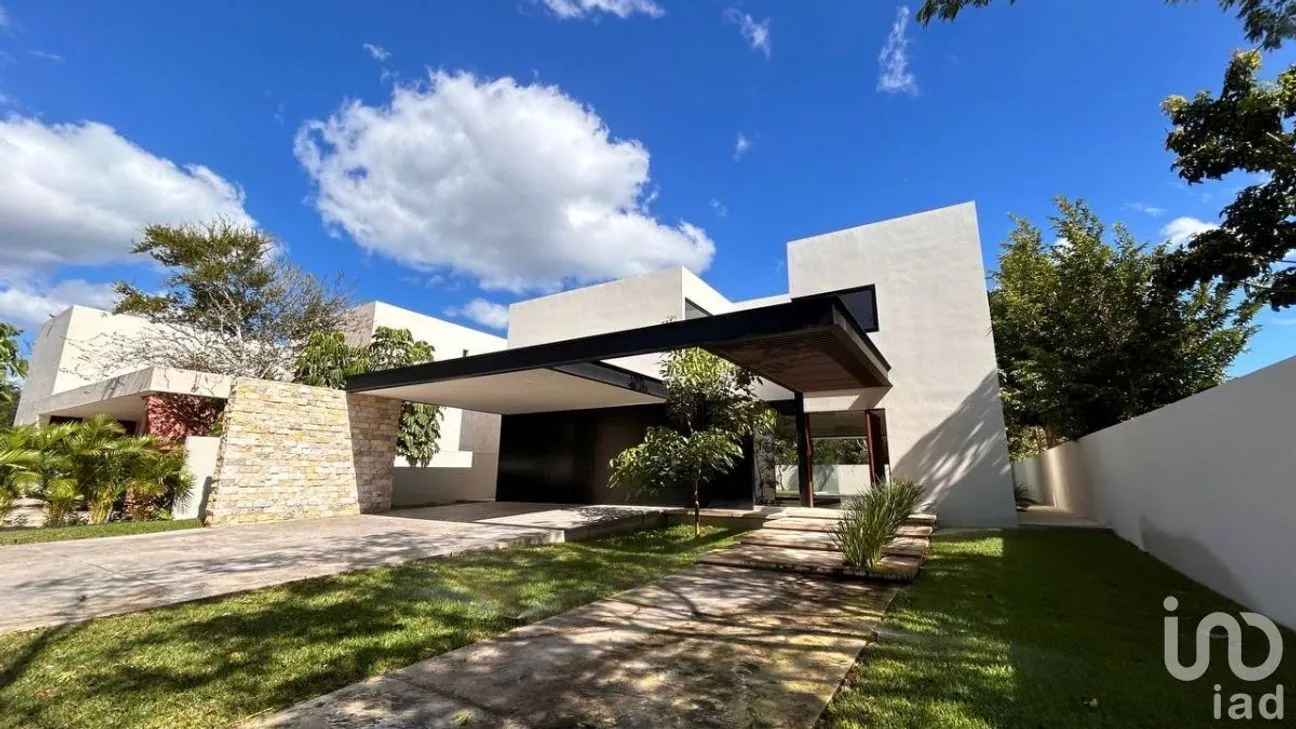 Casa en Venta en Yucatán Country Club, Mérida, Yucatán | NEX-232495 | iad México | Foto 1 de 15