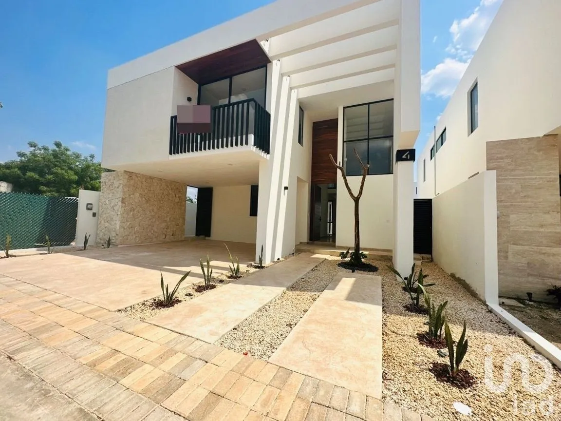 Casa en Venta en Temozon Norte, Mérida, Yucatán | NEX-232502 | iad México | Foto 1 de 27