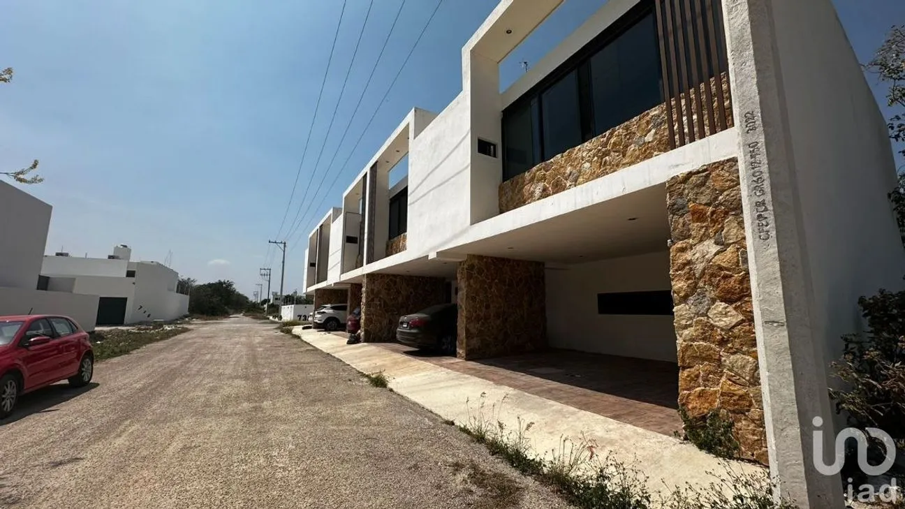 Casa en Venta en Real Montejo, Mérida, Yucatán | NEX-232504 | iad México | Foto 1 de 26