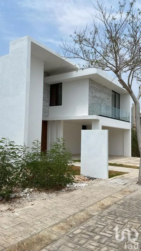 Casa en Venta en Temozon Norte, Mérida, Yucatán | NEX-232512 | iad México | Foto 2 de 4