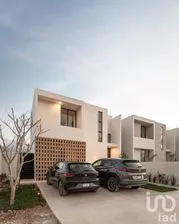 NEX-232523 - Casa en Venta, con 3 recamaras, con 3 baños, con 175 m2 de construcción en Bellavista, CP 97285, Yucatán.