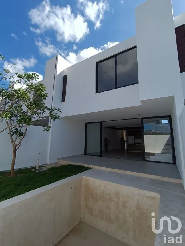 Casa en Venta en Residencial Xcanatún, Mérida, Yucatán | NEX-232532 | iad México | Foto 4 de 8