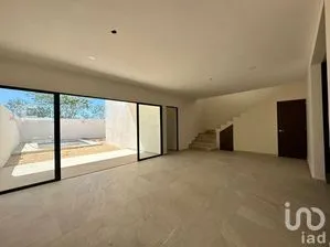 NEX-268278 - Casa en Venta, con 3 recamaras, con 4 baños, con 197.86 m2 de construcción.