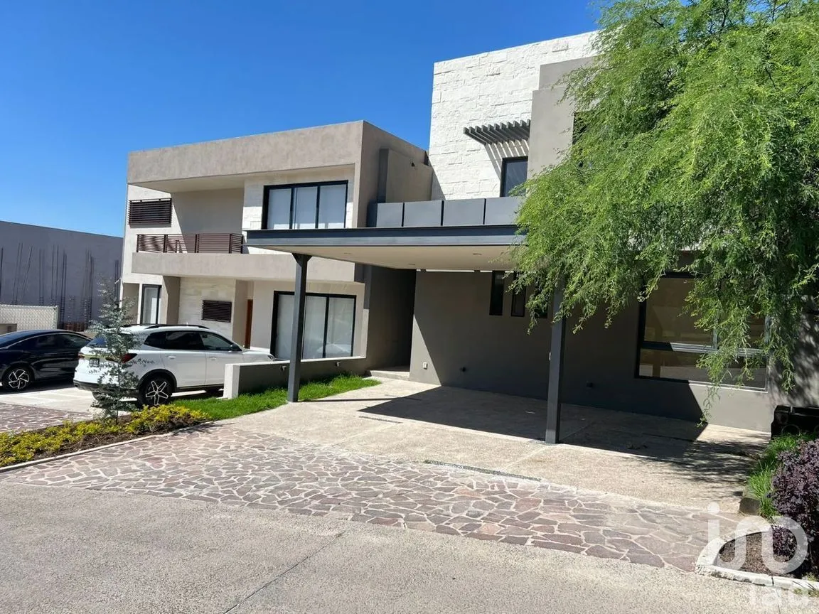 Casa en Venta en Altozano el Nuevo Querétaro, Querétaro, Querétaro | NEX-268298 | iad México | Foto 2 de 13