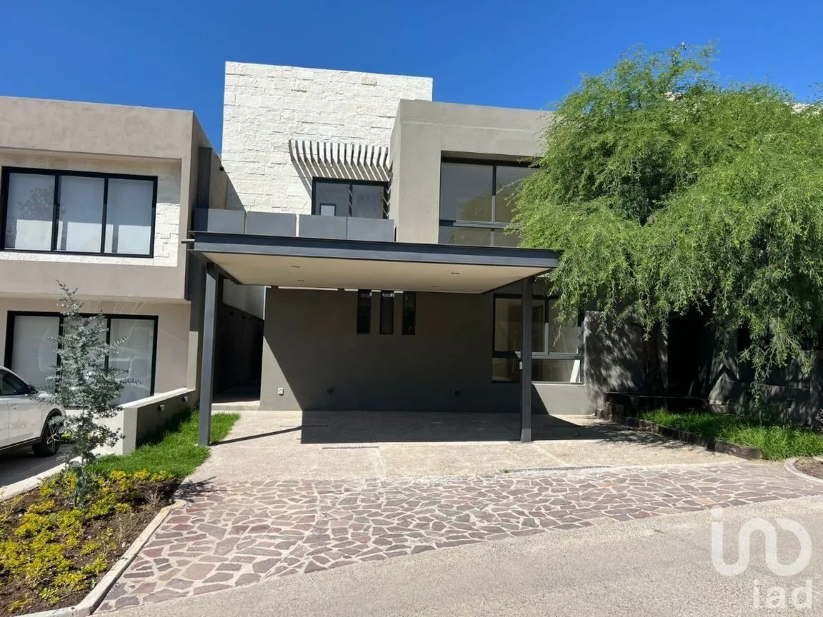 Casa en Venta en Altozano el Nuevo Querétaro, Querétaro, Querétaro | NEX-268298 | iad México | Foto 1 de 13