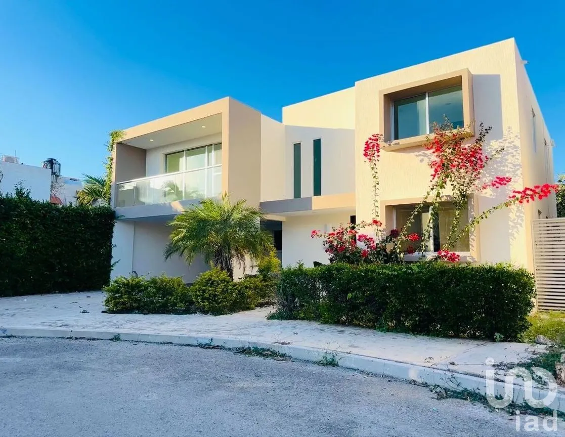 Casa en Venta en Xcumpich, Mérida, Yucatán | NEX-268364 | iad México | Foto 1 de 15