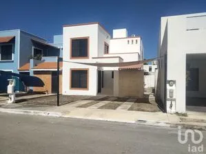 NEX-269446 - Casa en Venta, con 2 recamaras, con 1 baño, con 107.79 m2 de construcción en Mérida, CP 97203, Yucatán.