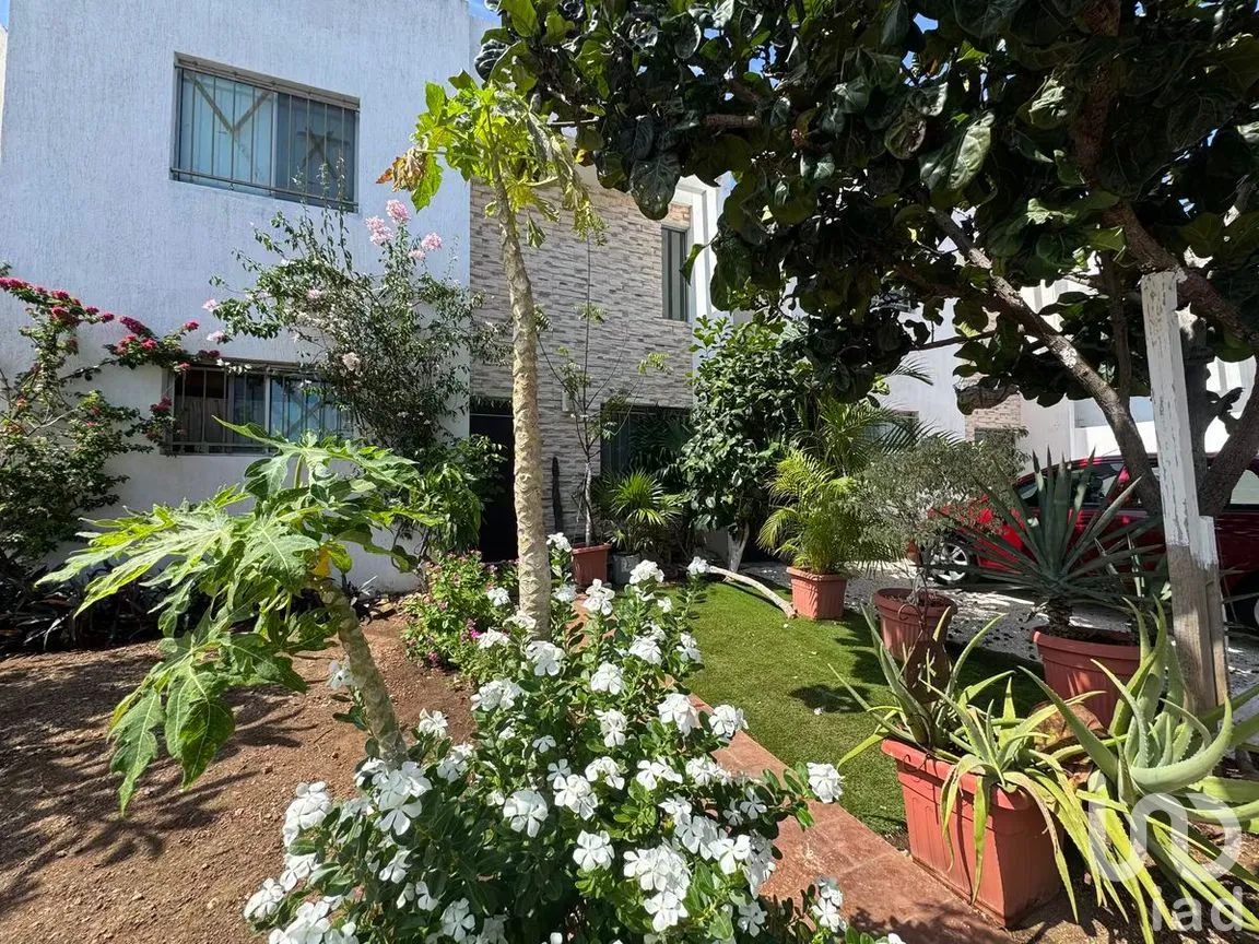 Casa en Venta en Las Américas, Mérida, Yucatán | NEX-271611 | iad México | Foto 2 de 48