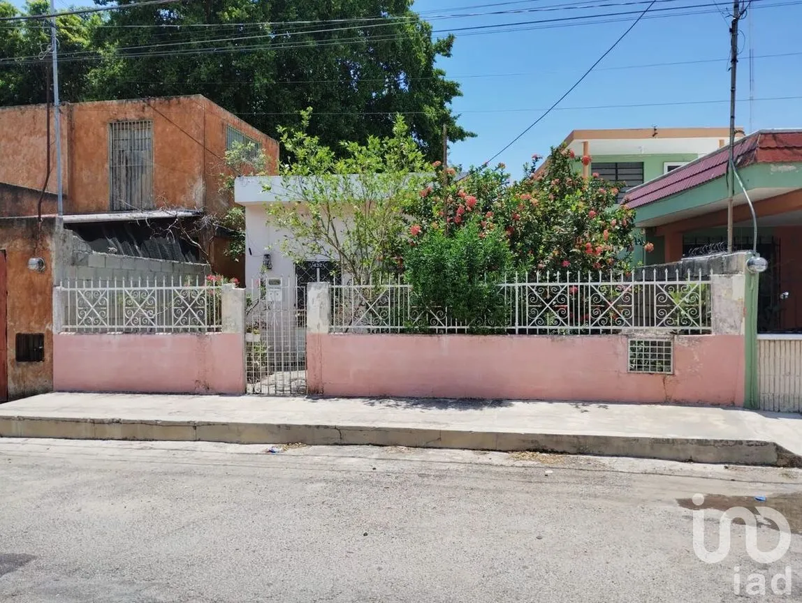 Casa en Venta en Mérida Centro, Mérida, Yucatán | NEX-272035 | iad México | Foto 1 de 11