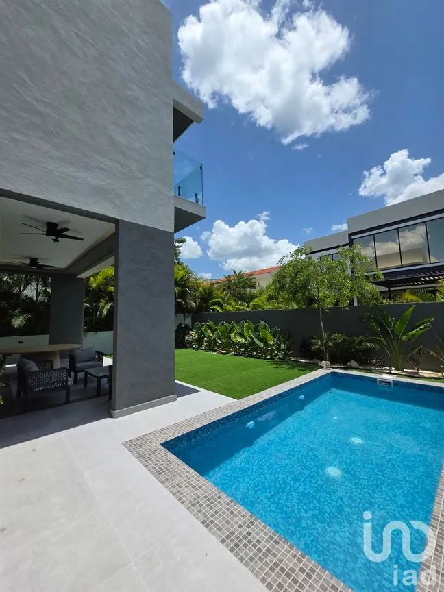 Casa en Venta en Yucatán Country Club, Mérida, Yucatán | NEX-272505 | iad México | Foto 3 de 23