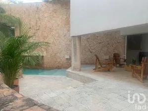 NEX-284130 - Casa en Venta, con 3 recamaras, con 4 baños, con 400 m2 de construcción en Emiliano Zapata Nte, CP 97129, Yucatán.