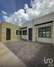 NEX-284139 - Casa en Venta, con 3 recamaras, con 3 baños, con 200.63 m2 de construcción en Praderas del Mayab, CP 97347, Yucatán.