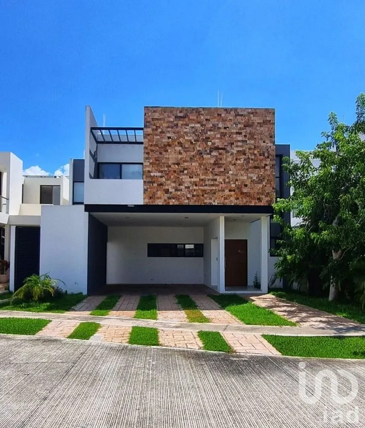 Casa en Venta en Cholul, Mérida, Yucatán | NEX-284143 | iad México | Foto 1 de 30
